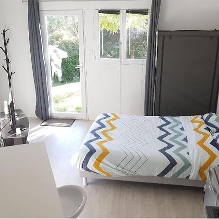 Studio Cozy Tout Confort Chez L'Habitant Apartment Ла Рош-сюр-Йон Екстериор снимка